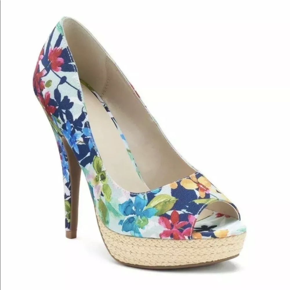 Apt. 9 Floral Beige Net Peep Toe Platform Heels